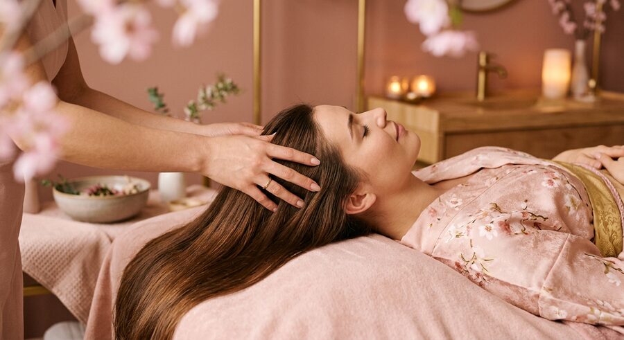 Massage du cuir chevelu au Head Spa By Jennif'Hair